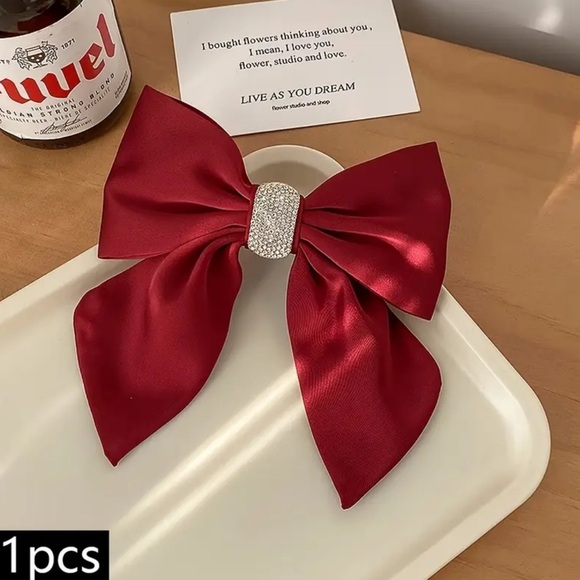 Elegant Red Hair Bows main image 7